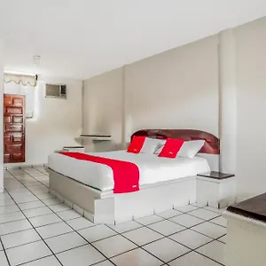 Hotel Oyo Jaguar, Cancun
